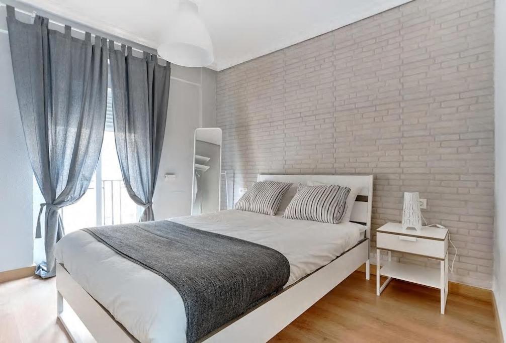 Morales - 2 Habitaciones, Espacioso Y Tranquilo Junto A Hospital Murcia Eksteriør billede